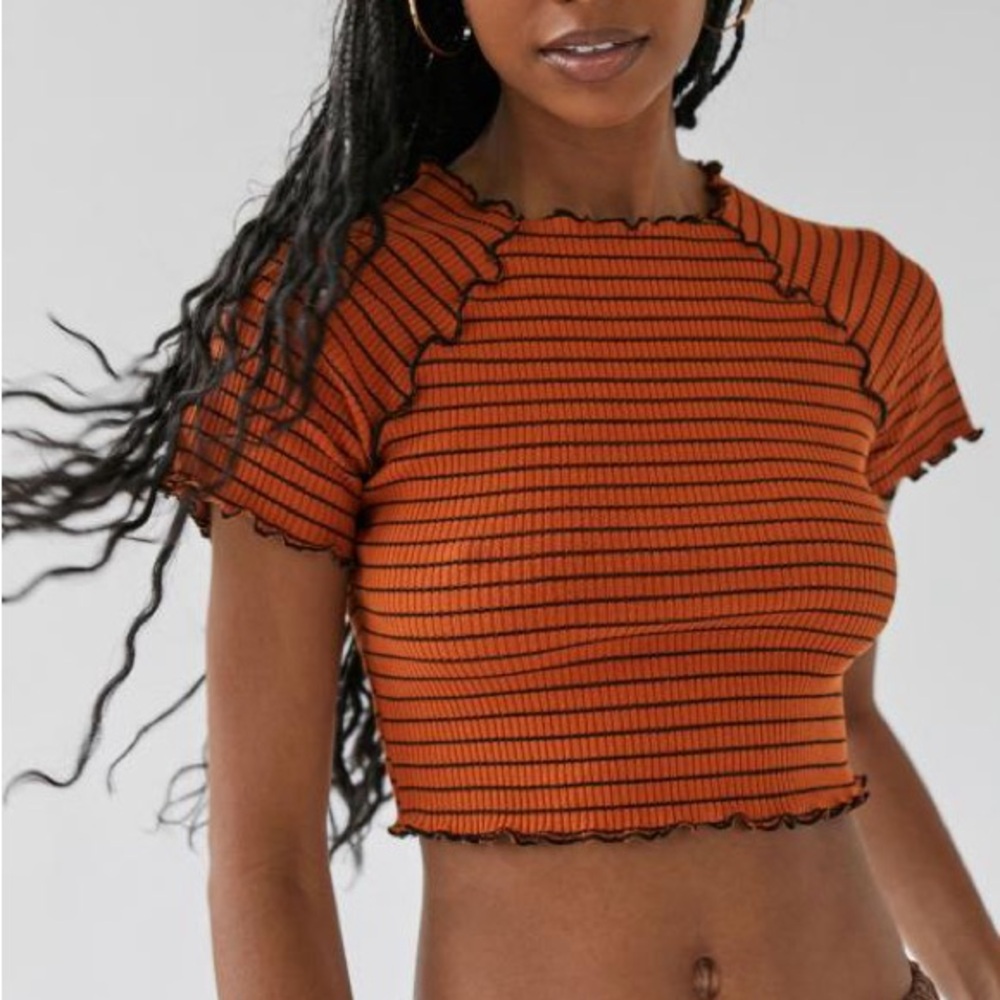 Urban Renewal Remnants Lettuce Edge Top